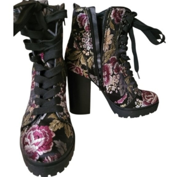 Steve Madden Black Pink Brocade Floral Lace Up Side Zip Moto Boots Size 7.5 Inch - Picture 6 of 10